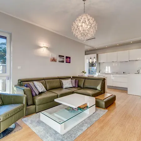 Apartament Sloneczny Lägenhet *